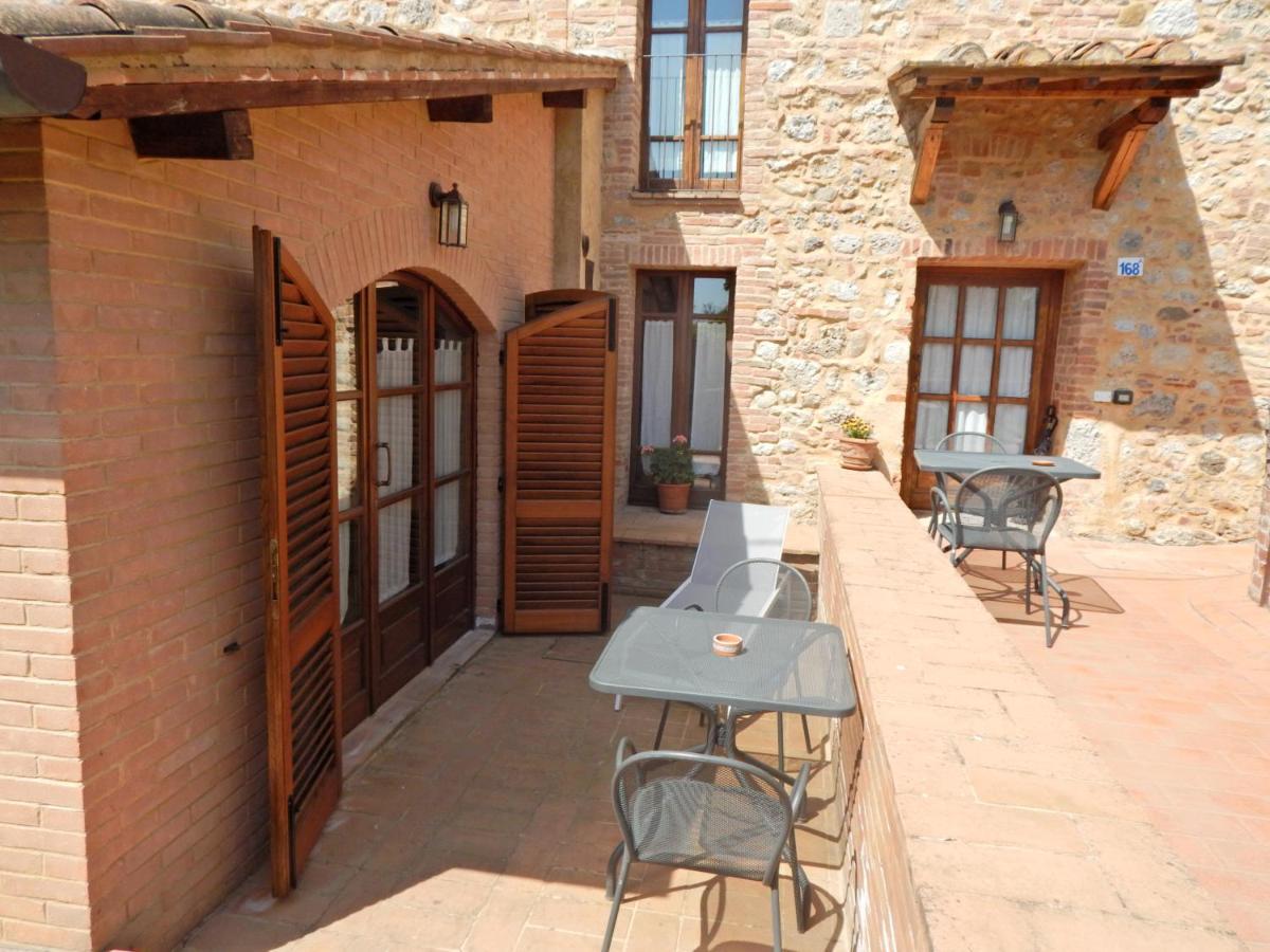 Fullino Nero Rta - Residenza Turistico Alberghiera Siena Exteriör bild