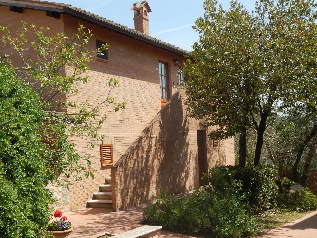 Fullino Nero Rta - Residenza Turistico Alberghiera Siena Exteriör bild