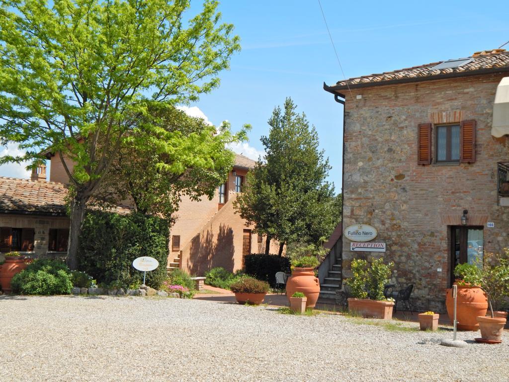 Fullino Nero Rta - Residenza Turistico Alberghiera Siena Exteriör bild