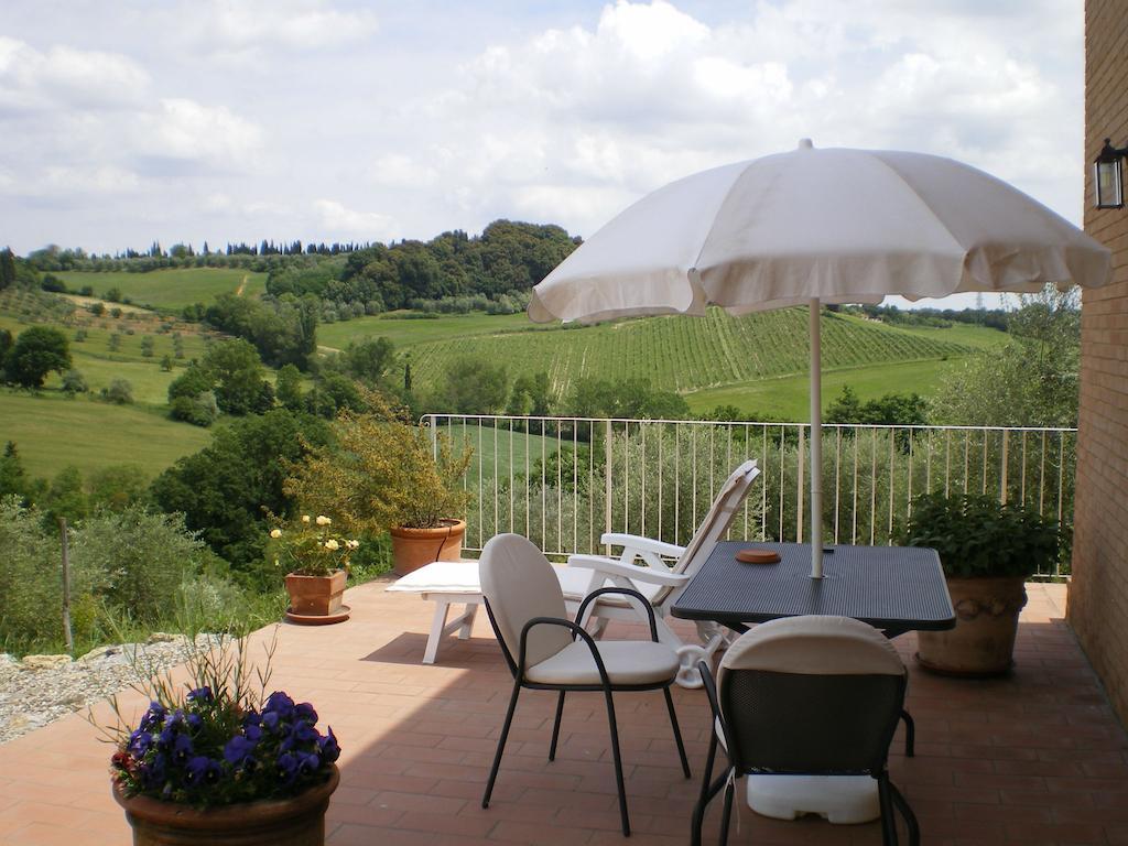 Fullino Nero Rta - Residenza Turistico Alberghiera Siena Exteriör bild