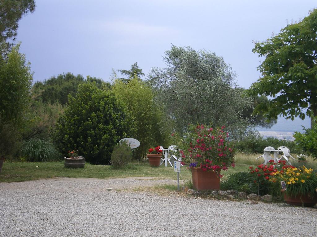 Fullino Nero Rta - Residenza Turistico Alberghiera Siena Exteriör bild