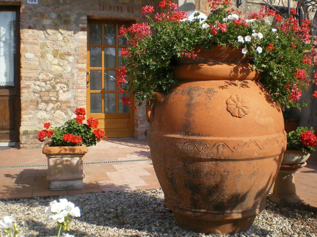 Fullino Nero Rta - Residenza Turistico Alberghiera Siena Exteriör bild