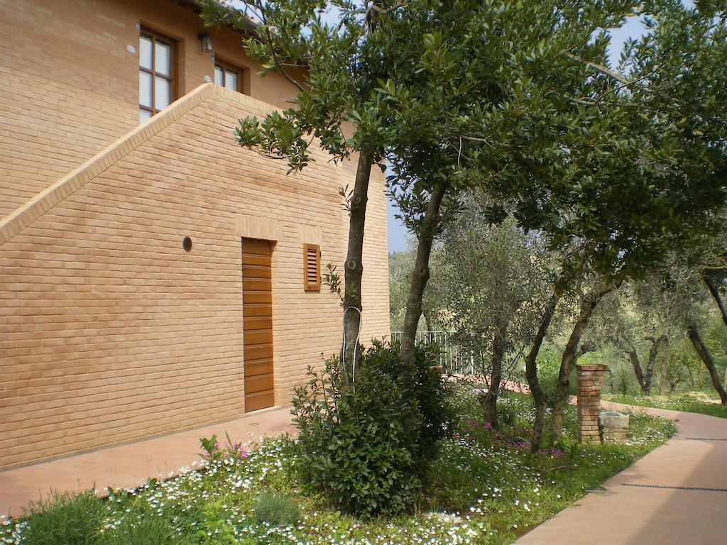 Fullino Nero Rta - Residenza Turistico Alberghiera Siena Exteriör bild