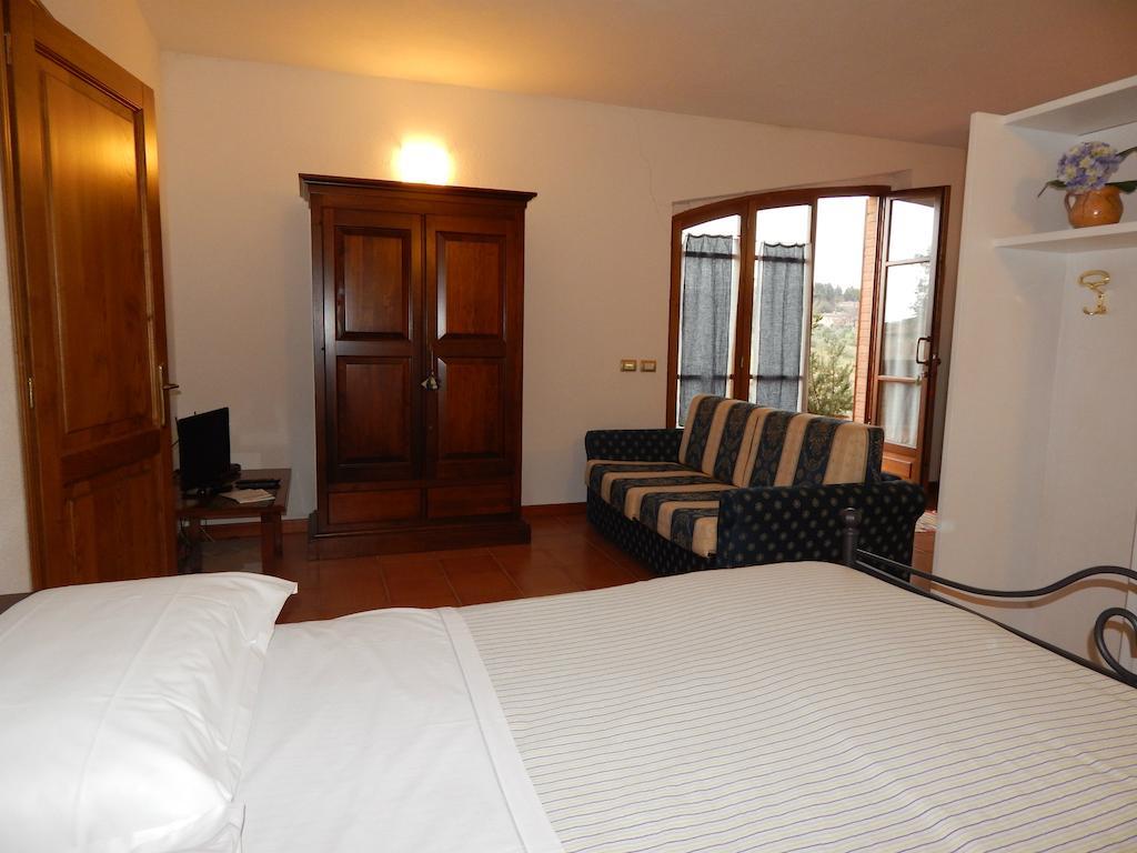 Fullino Nero Rta - Residenza Turistico Alberghiera Siena Exteriör bild